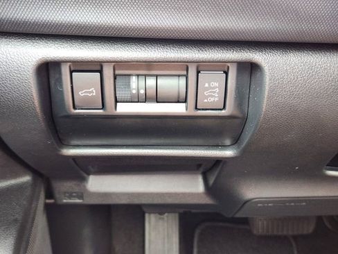Certified 2025 Subaru Forester Premium AWD/4WD image 23
