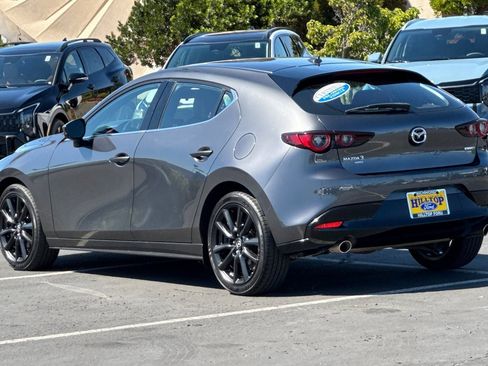 Used 2022 MAZDA MAZDA3 s image 9