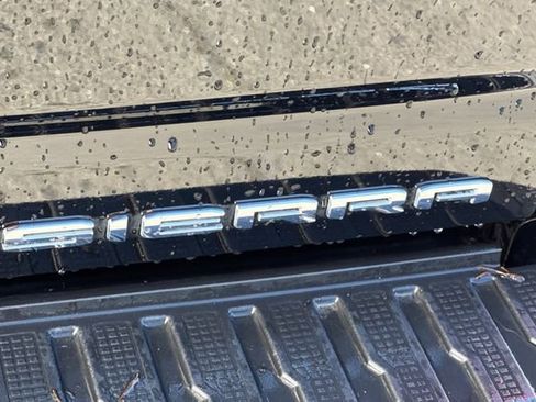 Used 2023 GMC Sierra 2500 Denali w/ Denali Ultimate Package image 26