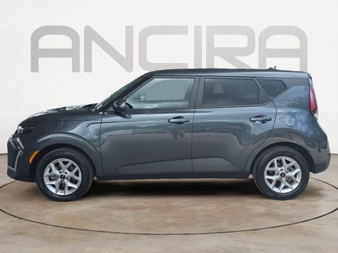 Certified 2025 Kia Soul LX w/ LX Technology Package FWD image 5