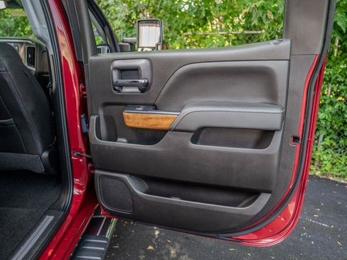 Used 2018 Chevrolet Silverado 2500 High Country w/ Duramax Plus Package AWD/4WD image 23