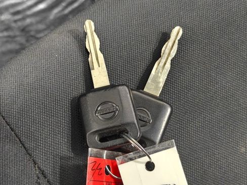 Used 2023 Nissan Versa S FWD image 14