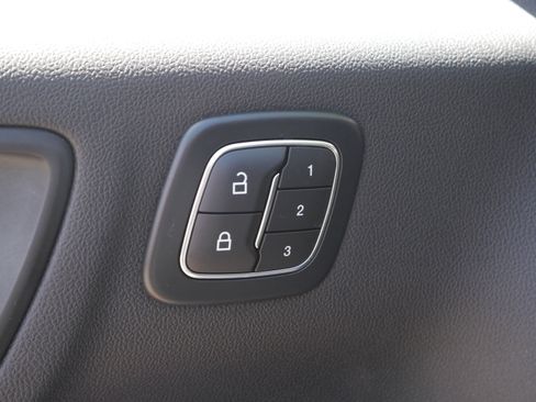 Certified 2025 Ford Escape Platinum AWD/4WD image 32