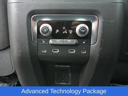 Used 2023 GMC Yukon XL Denali Ultimate w/ LPO, Floor Liner Package AWD/4WD image 32