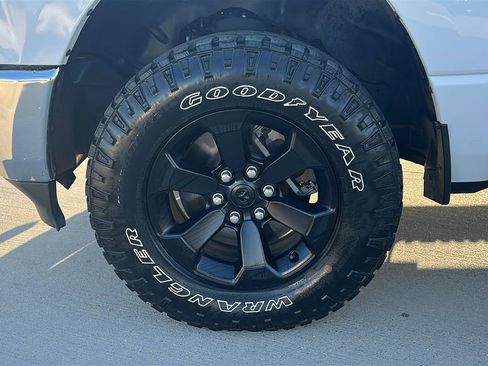 Used 2021 RAM 1500 Big Horn image 10