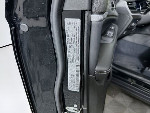 Used 2022 Jeep Grand Cherokee Limited 4xe image 12