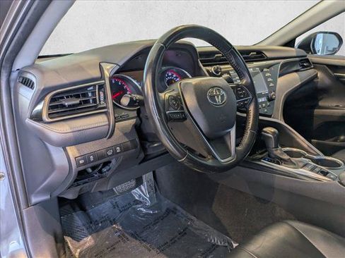 Used 2020 Toyota Camry XSE FWD image 10