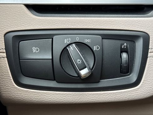 Used 2022 BMW X2 xDrive28i w/ Premium Package image 31