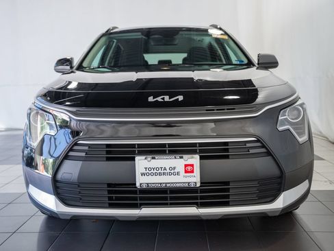 Used 2024 Kia Niro LX FWD image 2