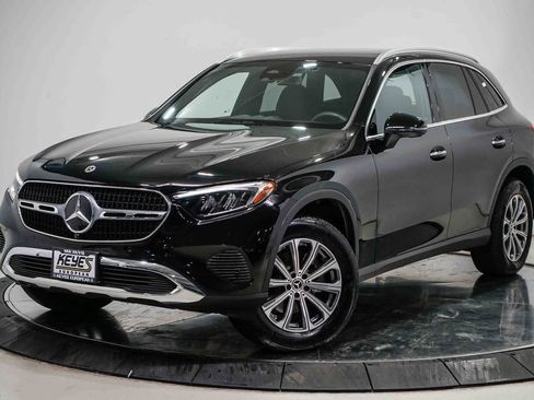 Used 2025 Mercedes-Benz GLC 300 GLC 300 image 1