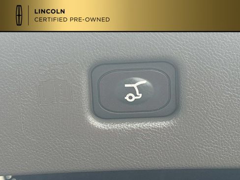 Certified 2021 Lincoln Nautilus Reserve w/ Cargo Utility Package AWD/4WD image 19