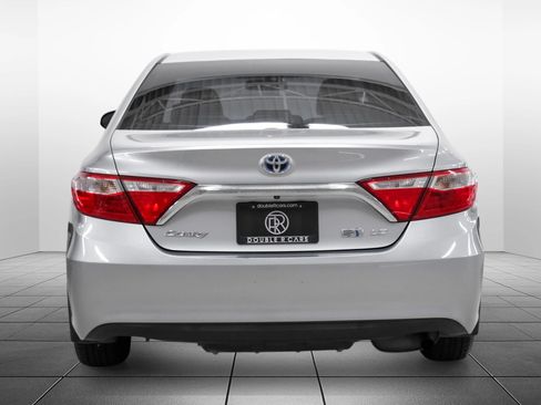 Used 2017 Toyota Camry LE FWD image 9
