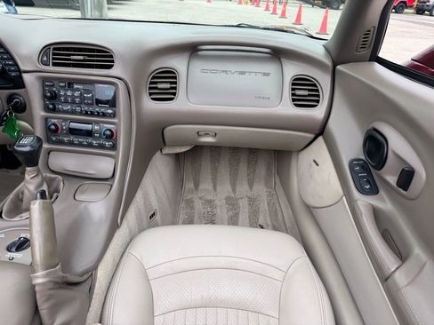 Used 2003 Chevrolet Corvette Convertible w/ Preferred Equipment Group1 image 26