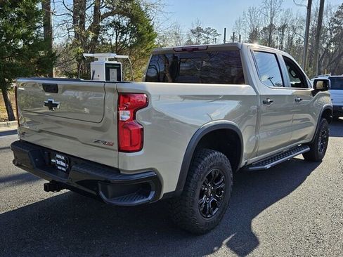 Used 2023 Chevrolet Silverado 1500 ZR2 w/ Technology Package image 14