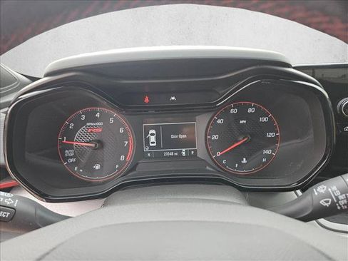 Used 2025 Chevrolet Trax RS w/ Driver Confidence Package FWD image 22