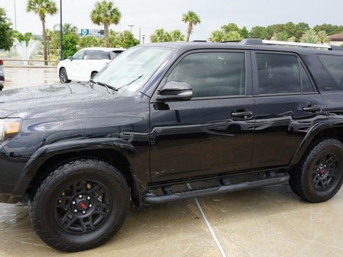 Used 2023 Toyota 4Runner SR5 Premium w/ Moonroof Package RWD image 6