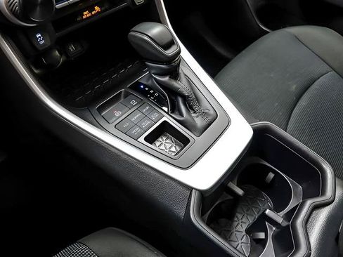 Certified 2025 Toyota RAV4 LE AWD/4WD image 16