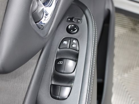 Used 2023 Nissan Murano SV AWD/4WD image 7