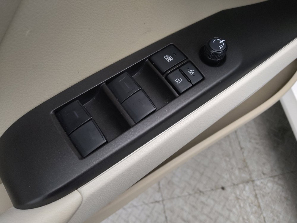 Used 2023 Toyota Camry LE FWD image 27