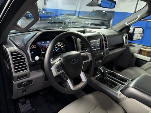 Used 2015 Ford F150 Lariat w/ Equipment Group 502A Luxury AWD/4WD image 20