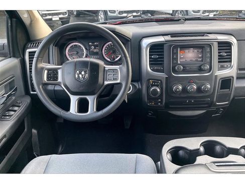 Used 2024 RAM 1500 Classic SLT image 5