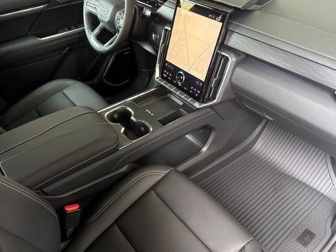 New 2026 GMC Acadia Elevation w/ Elevation Premium Package AWD/4WD image 18