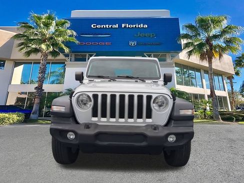 Used 2023 Jeep Wrangler Unlimited Sport AWD/4WD image 3