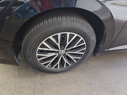 Used 2019 Volkswagen Jetta SEL w/ Cold Weather Package FWD image 20