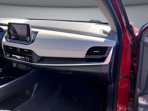 Certified 2023 Nissan Rogue SV FWD image 26