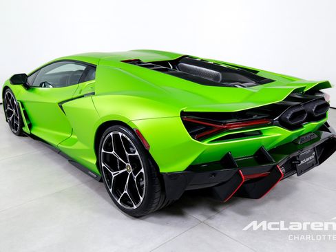 Used 2024 Lamborghini Revuelto AWD/4WD image 7