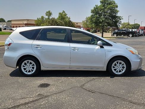 Used 2013 Toyota Prius V Three FWD image 5
