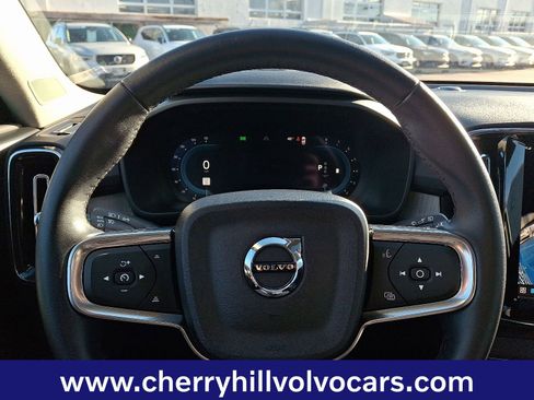 Certified 2025 Volvo XC40 B5 Plus image 20