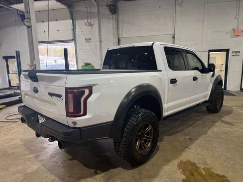 Used 2018 Ford F150 Raptor image 6