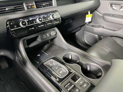 New 2025 Honda Pilot EX-L image 24
