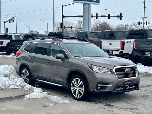 Used 2022 Subaru Ascent Limited w/ Technology Package image 7