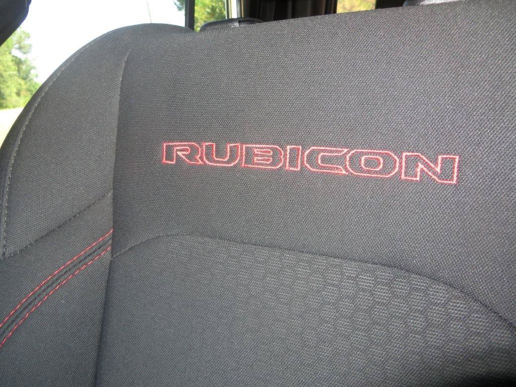 Used 2020 Jeep Gladiator Rubicon w/ Cold Weather Group AWD/4WD image 24