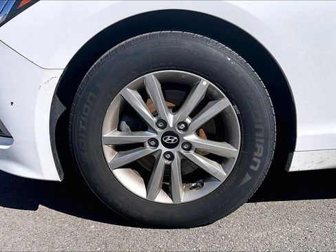 Used 2016 Hyundai Sonata SE image 5