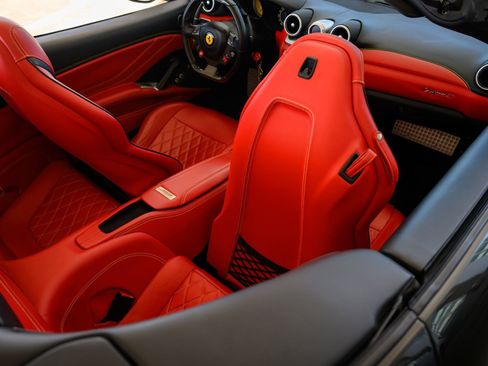 Used 2017 Ferrari California T image 51