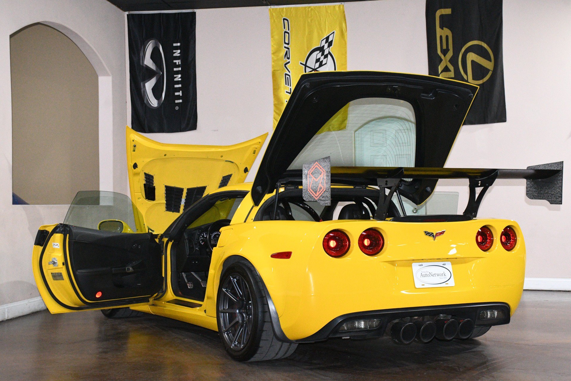 Used 2009 Chevrolet Corvette Z06 w/ Preferred Equipment Group RWD image 92