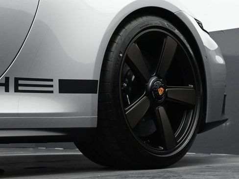 Certified 2026 Porsche 911 Carrera GTS RWD image 7
