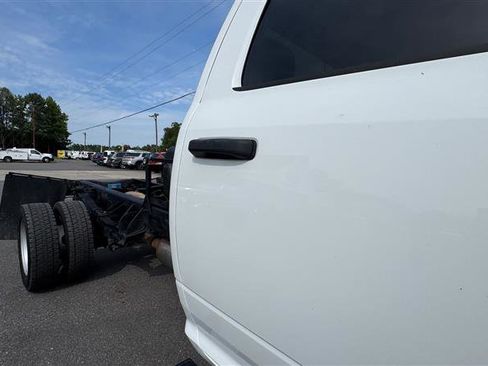 Used 2019 RAM 5500 Tradesman w/ Max Tow Package AWD/4WD image 34