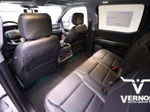 New 2026 Ford F250 Lariat w/ Lariat Ultimate Package image 9