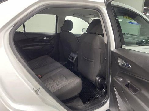 Used 2019 Chevrolet Equinox LT FWD image 15