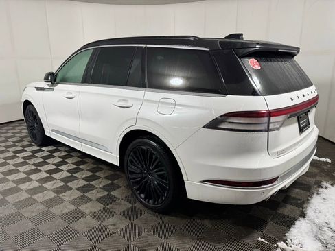 Certified 2025 Lincoln Aviator Black Label image 3