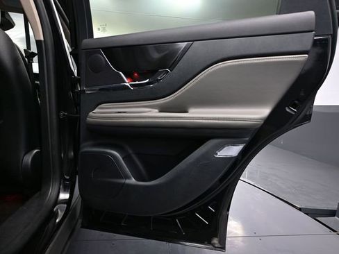 Used 2025 Lincoln Corsair Reserve w/ Jet Appearance Package image 43