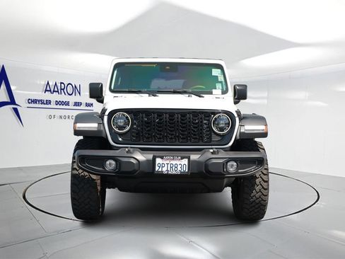 Used 2024 Jeep Wrangler Unlimited Sport AWD/4WD image 4