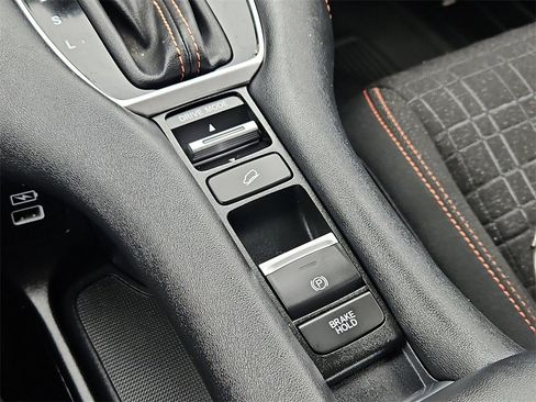 Certified 2023 Honda HR-V Sport image 27