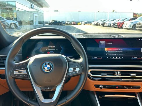 Used 2024 BMW i4 eDrive35 w/ Premium Package RWD image 17