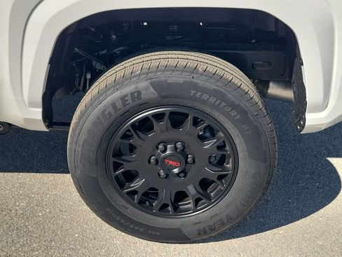 New 2025 Toyota Tacoma SR5 image 18
