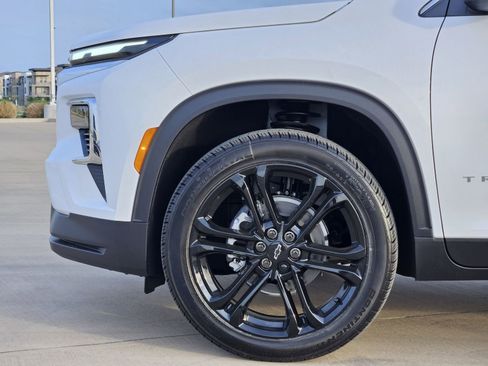 New 2026 Chevrolet Traverse LT w/ Driver Confidence Package FWD image 12